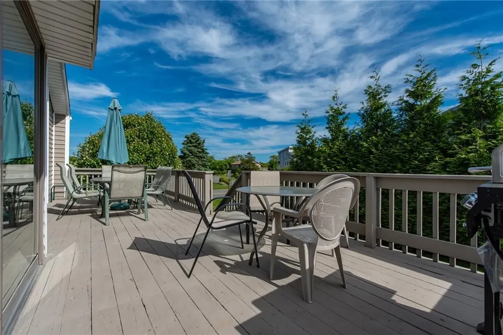 49 White Swan Drive Narragansett RI 02882