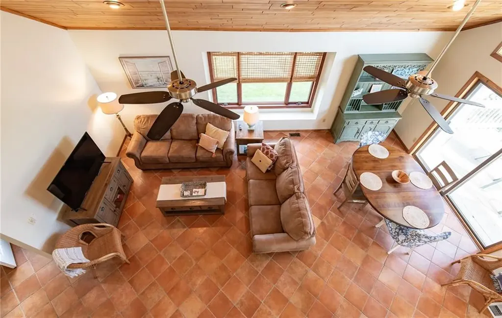 49 White Swan Drive Narragansett RI 02882