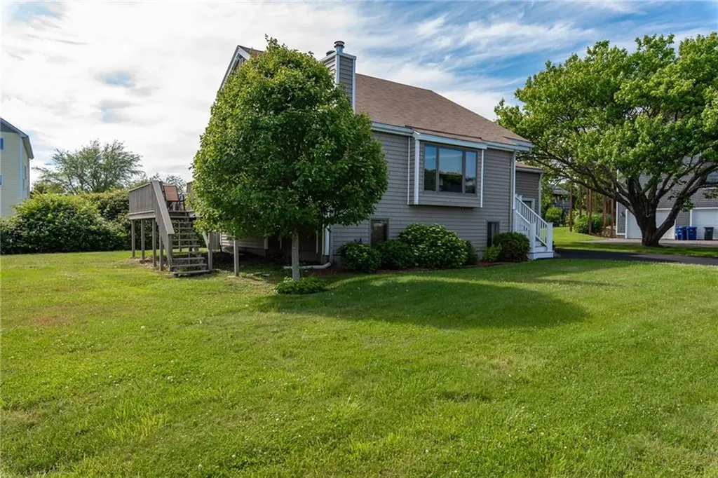 49 White Swan Drive Narragansett RI 02882
