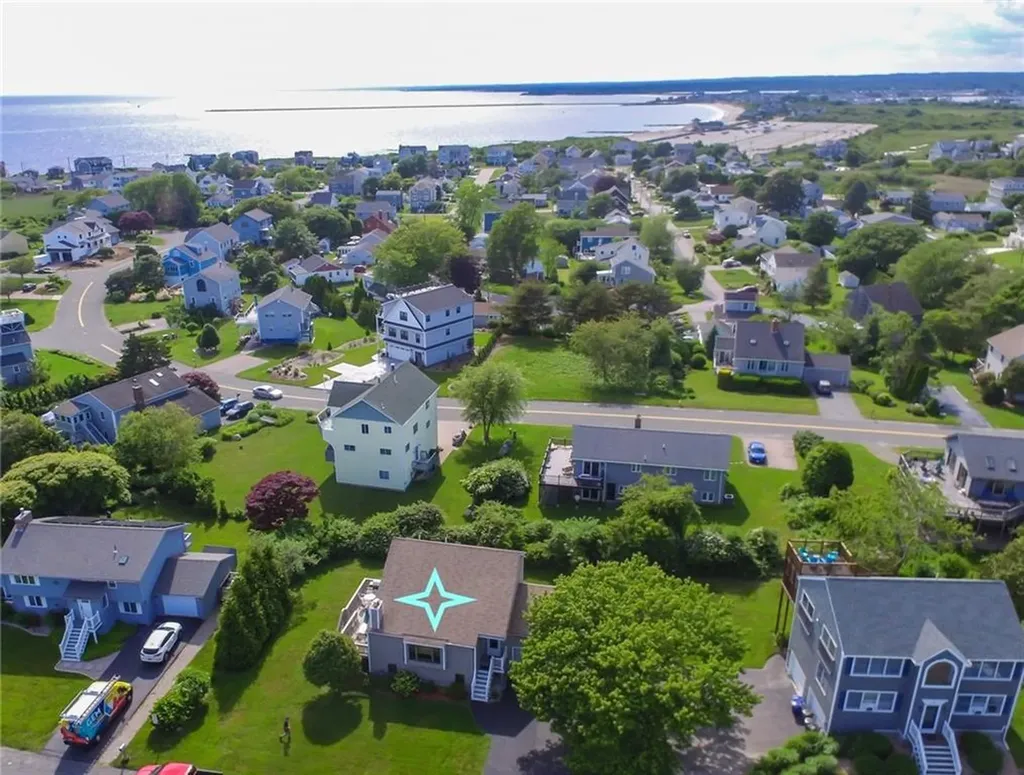 49 White Swan Drive Narragansett RI 02882
