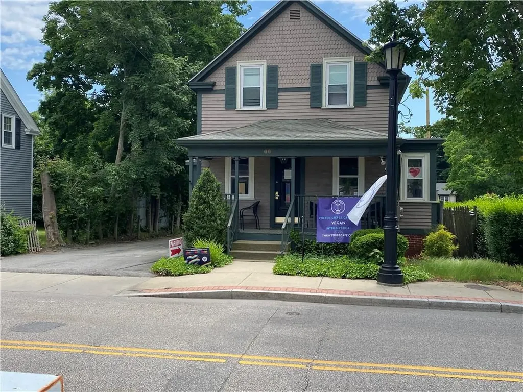 60 Maple Avenue Barrington RI 02806