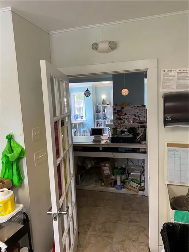 60 Maple Avenue Barrington RI 02806