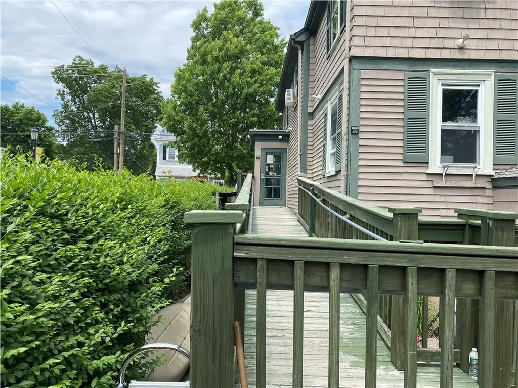 60 Maple Avenue Barrington RI 02806