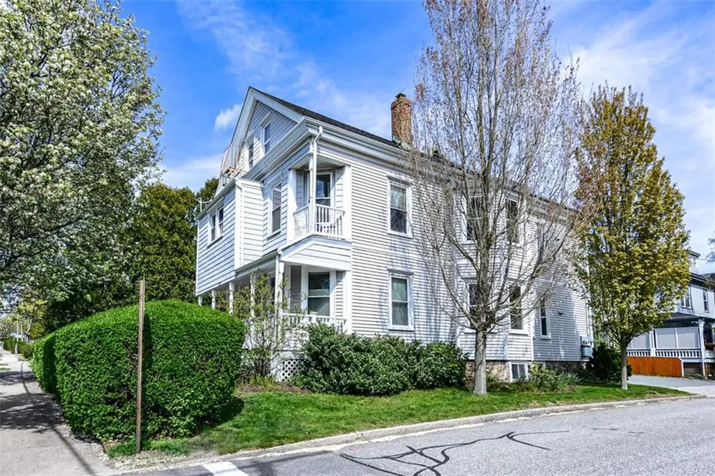 401 Broadway Newport RI 02840