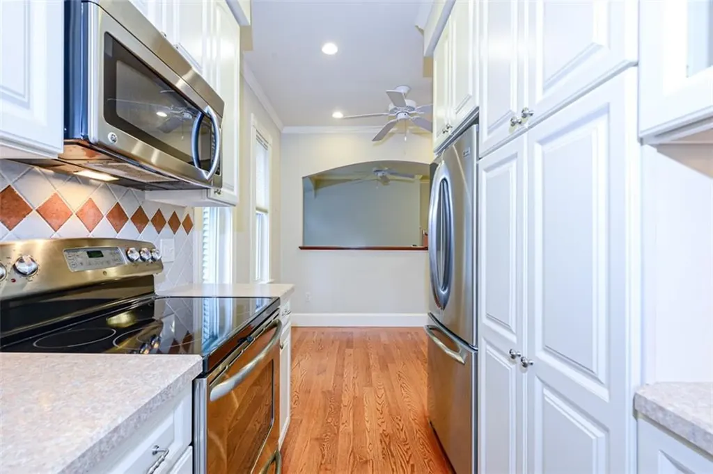 401 Broadway Newport RI 02840