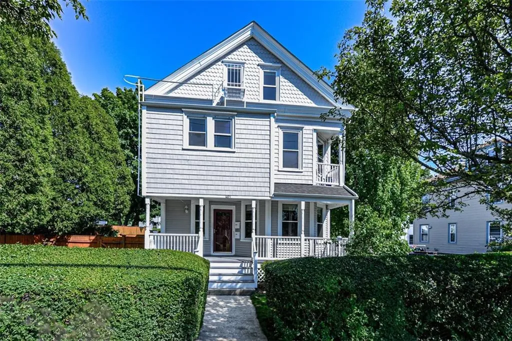 401 Broadway Newport RI 02840