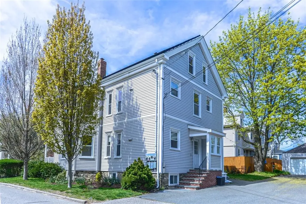 401 Broadway Newport RI 02840
