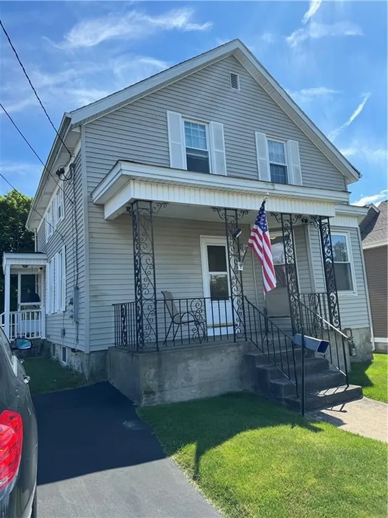 241 Judson Street Tiverton RI 02878