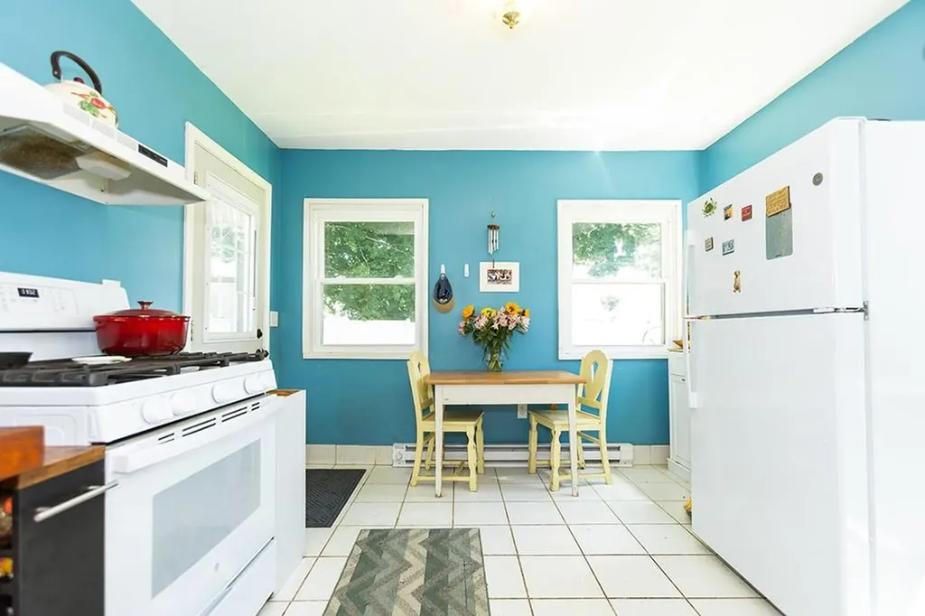 103 Speck Avenue Cranston RI 02910