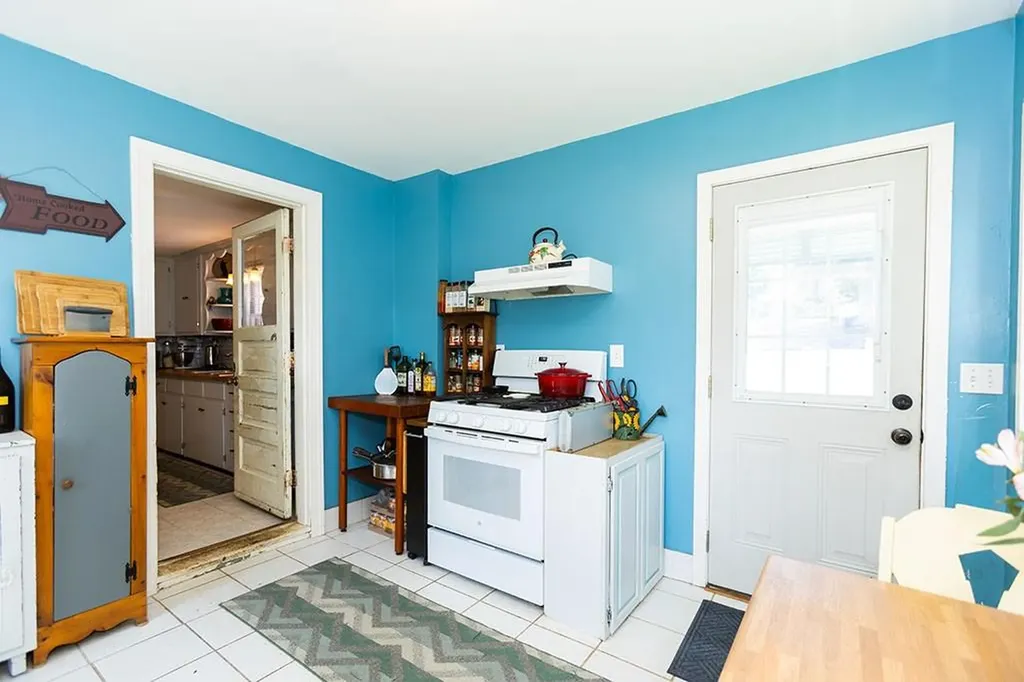 103 Speck Avenue Cranston RI 02910