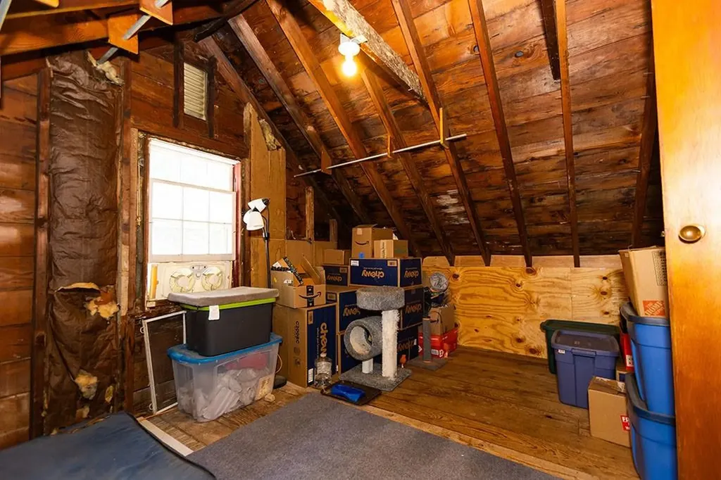 103 Speck Avenue Cranston RI 02910