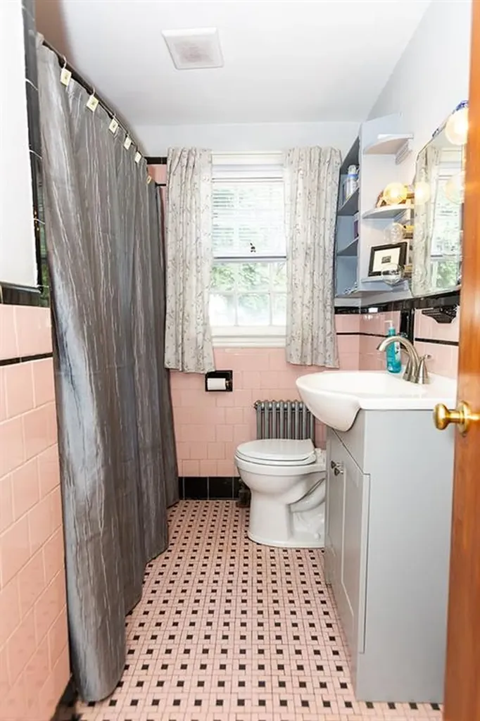 103 Speck Avenue Cranston RI 02910