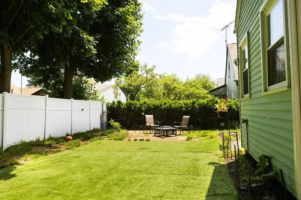 103 Speck Avenue Cranston RI 02910