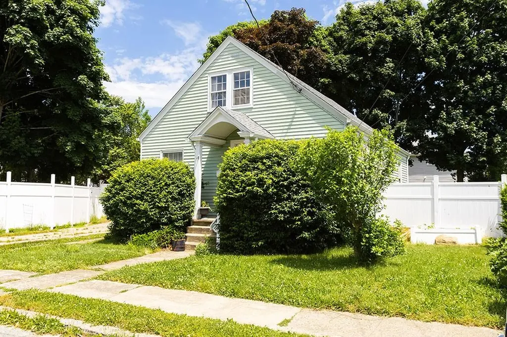 103 Speck Avenue Cranston RI 02910