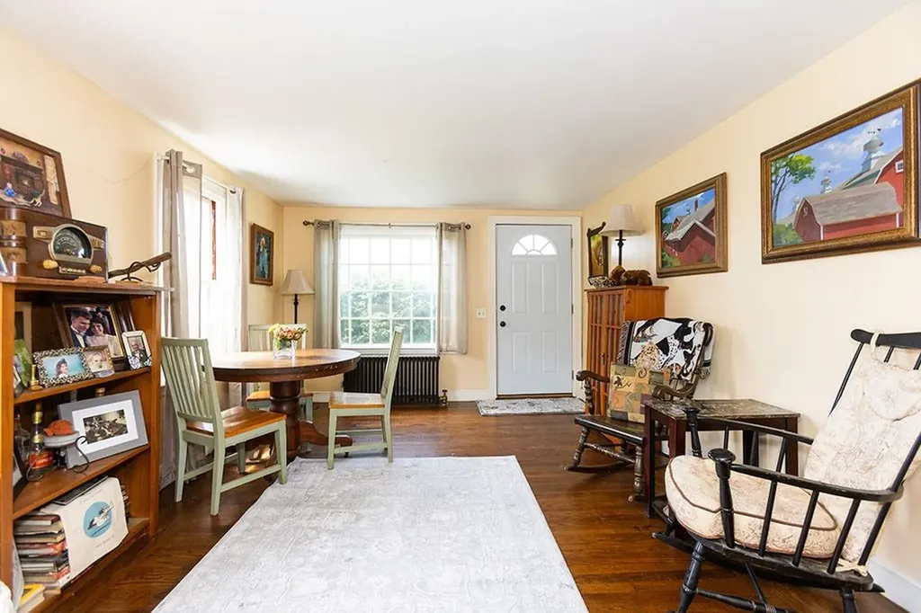 103 Speck Avenue Cranston RI 02910