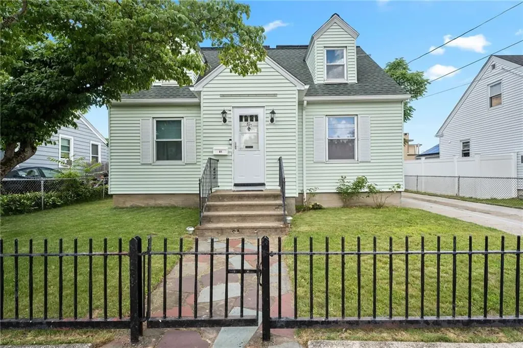 81 Rosemere Road Pawtucket RI 02861