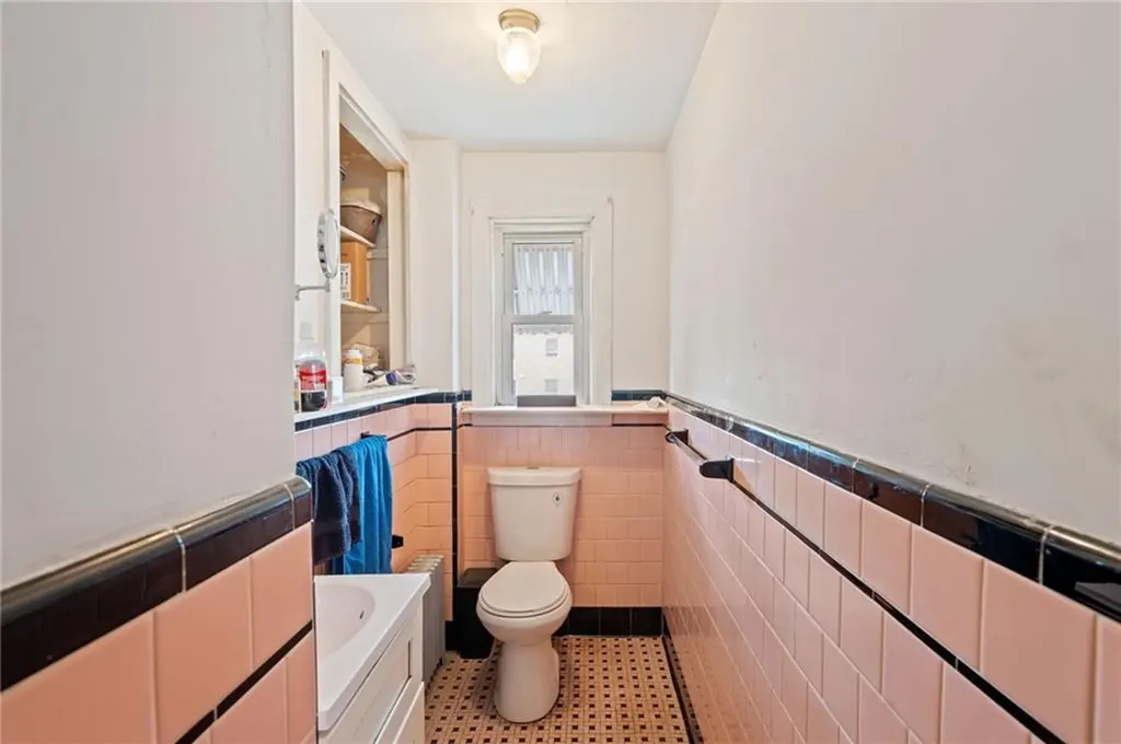 81 Rosemere Road Pawtucket RI 02861