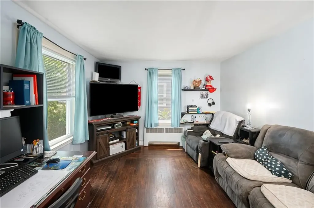 81 Rosemere Road Pawtucket RI 02861