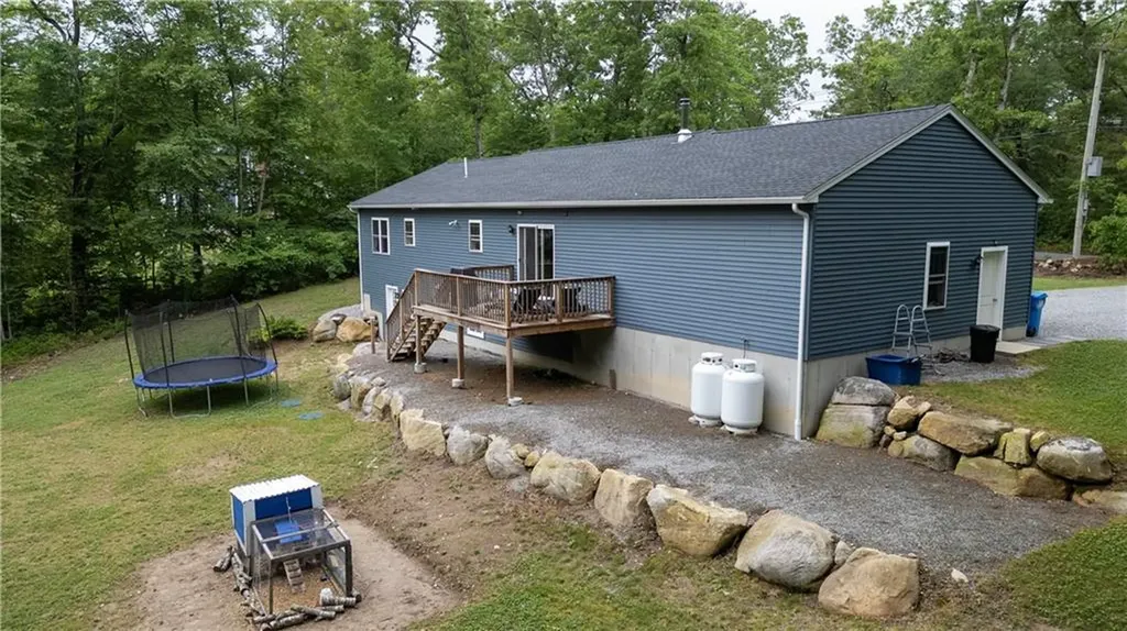 149 North Road Hopkinton RI 02833