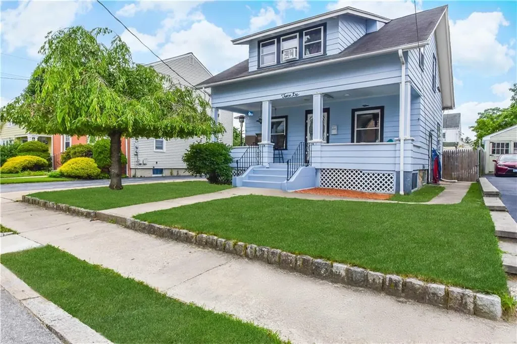 20 Concord Avenue Cranston RI 02910