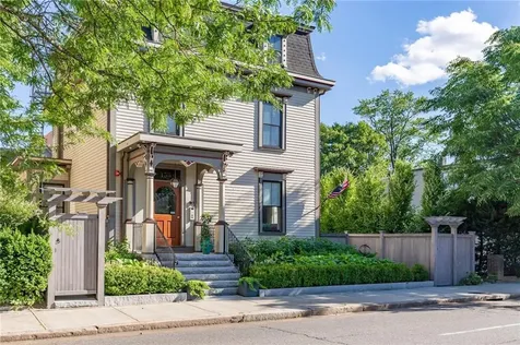 435 Angell Street Providence RI 02906