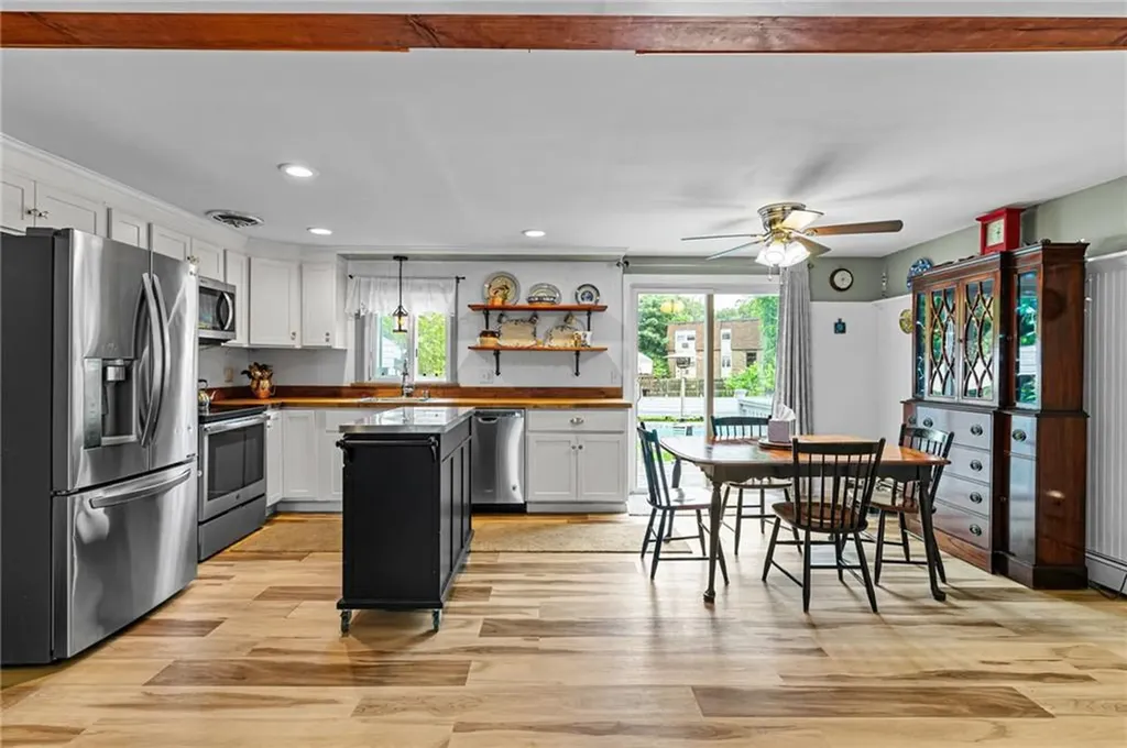 24 Apollo Street Warwick RI 02888