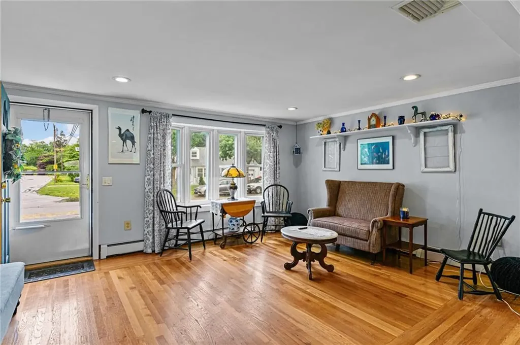 24 Apollo Street Warwick RI 02888