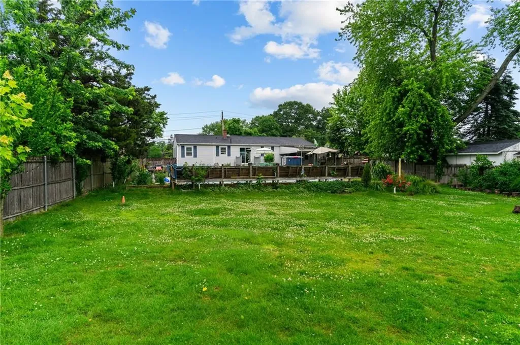 24 Apollo Street Warwick RI 02888