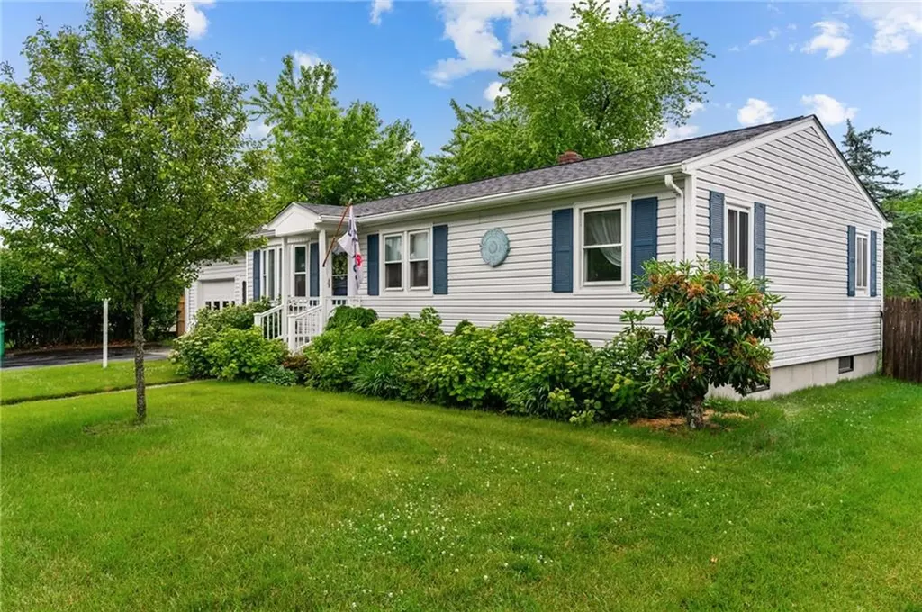 24 Apollo Street Warwick RI 02888