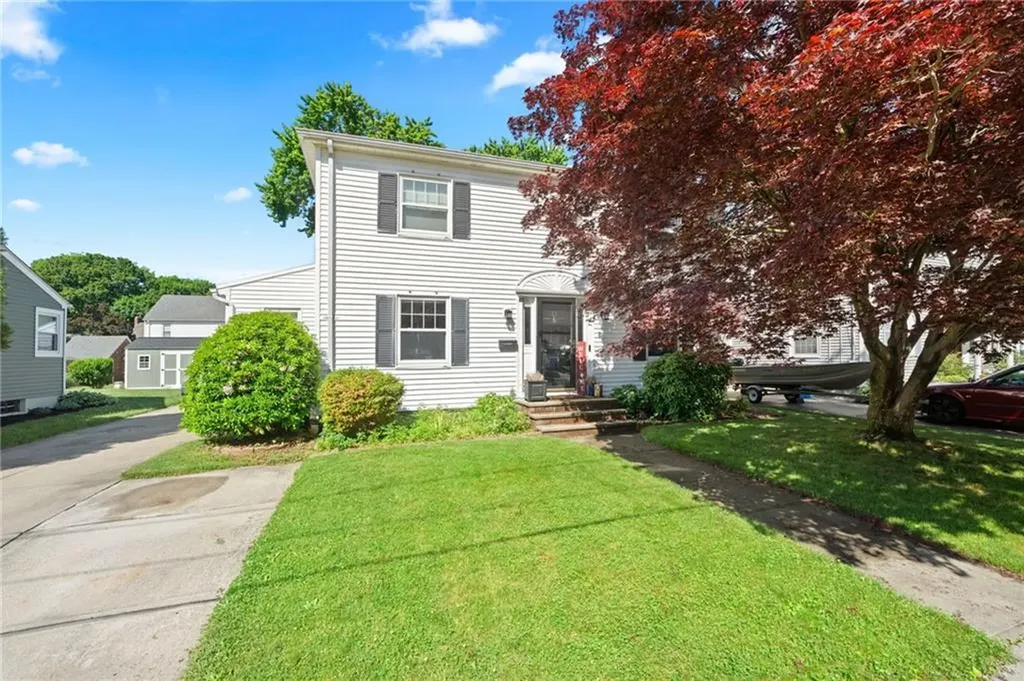 63 Mauran Street Cranston RI 02910
