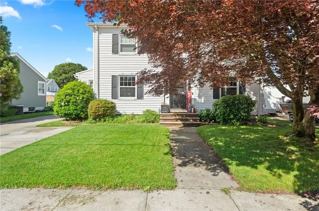 63 Mauran Street Cranston RI 02910