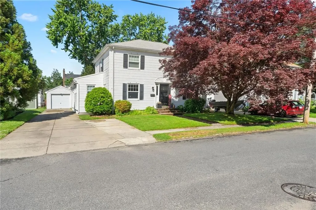 63 Mauran Street Cranston RI 02910