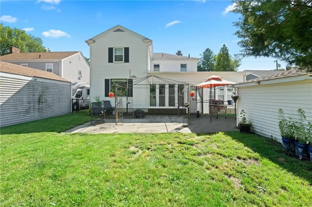 63 Mauran Street Cranston RI 02910