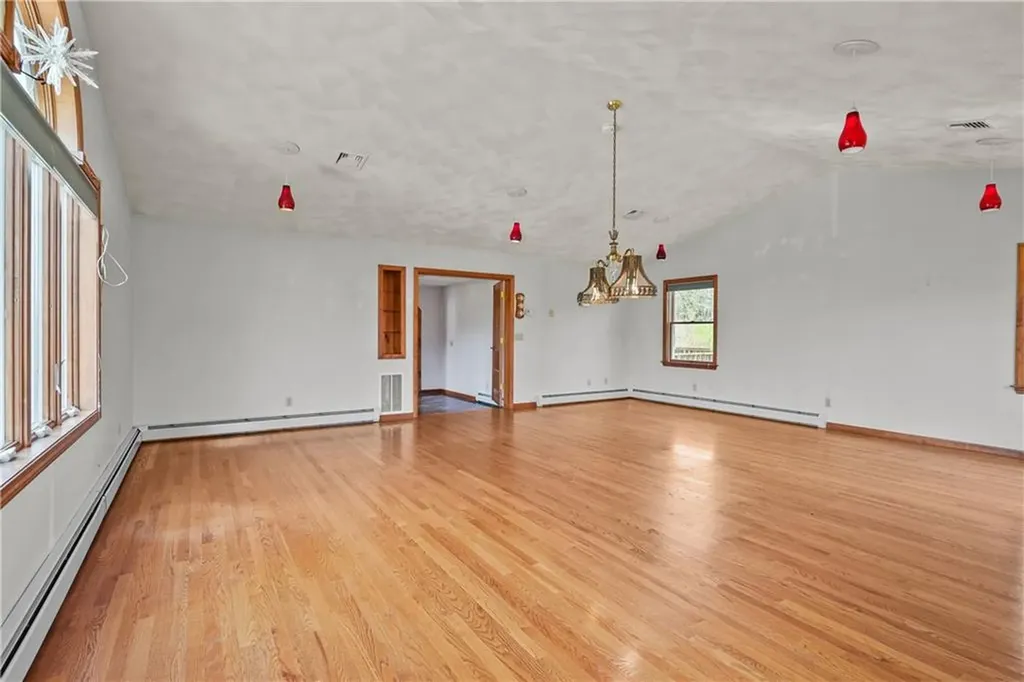 211 Scott Road Cumberland RI 02864