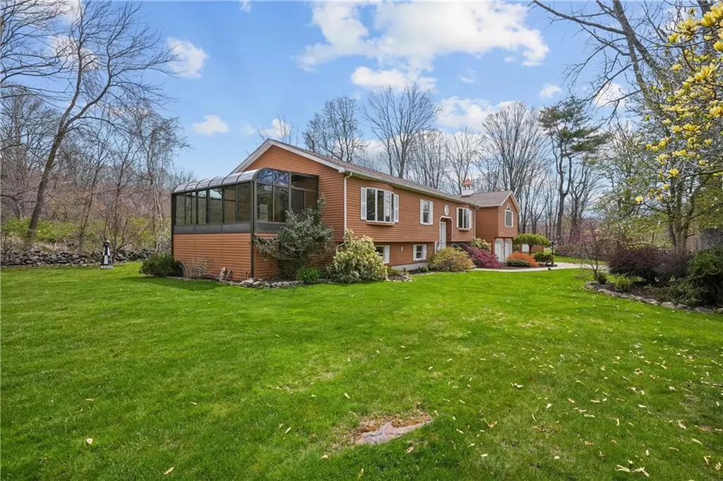 211 Scott Road Cumberland RI 02864