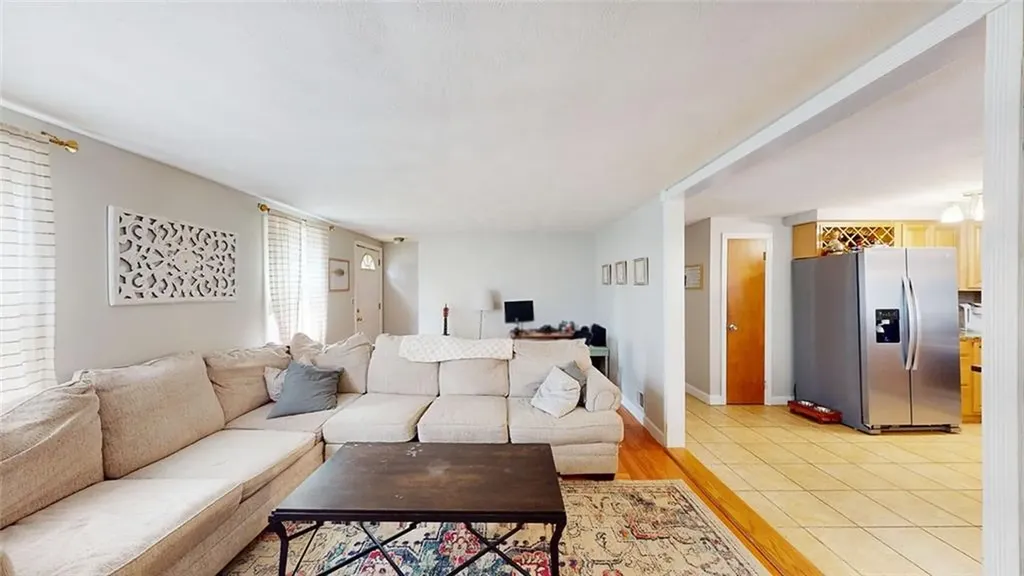 107 Knowles Drive Warwick RI 02888