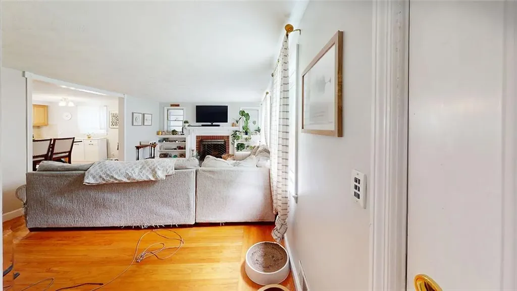 107 Knowles Drive Warwick RI 02888