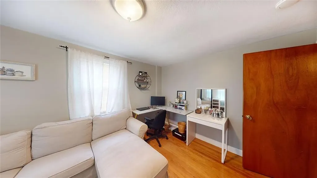 107 Knowles Drive Warwick RI 02888