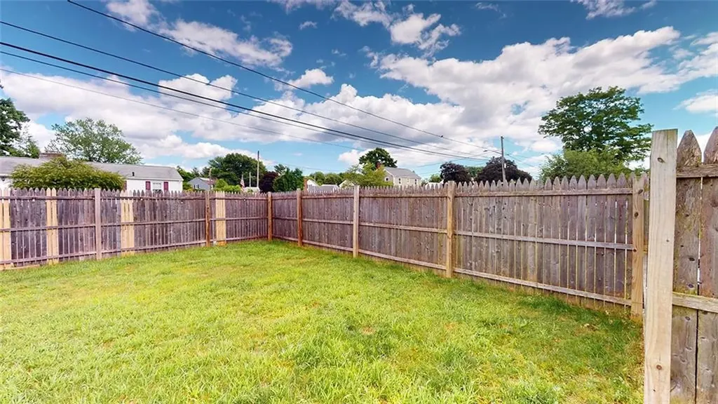 107 Knowles Drive Warwick RI 02888