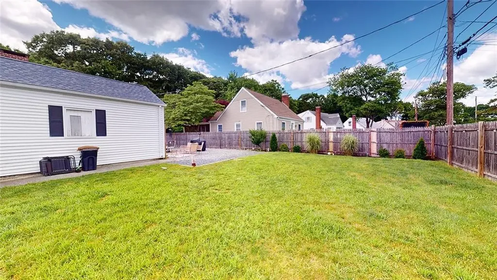 107 Knowles Drive Warwick RI 02888