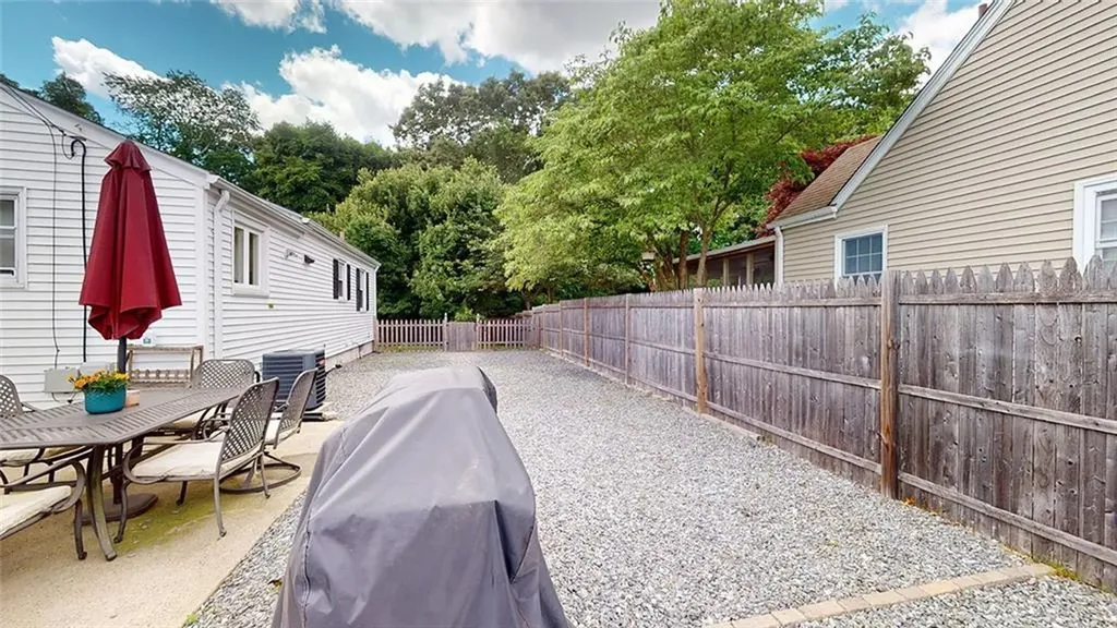 107 Knowles Drive Warwick RI 02888