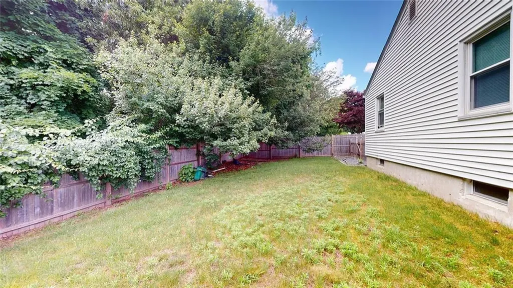 107 Knowles Drive Warwick RI 02888