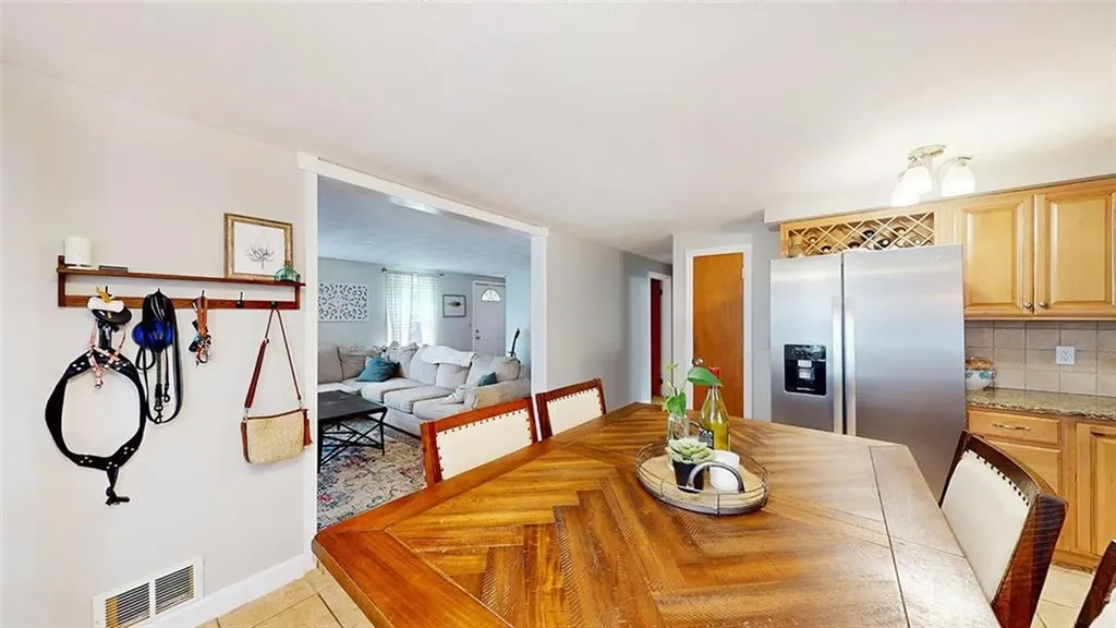 107 Knowles Drive Warwick RI 02888