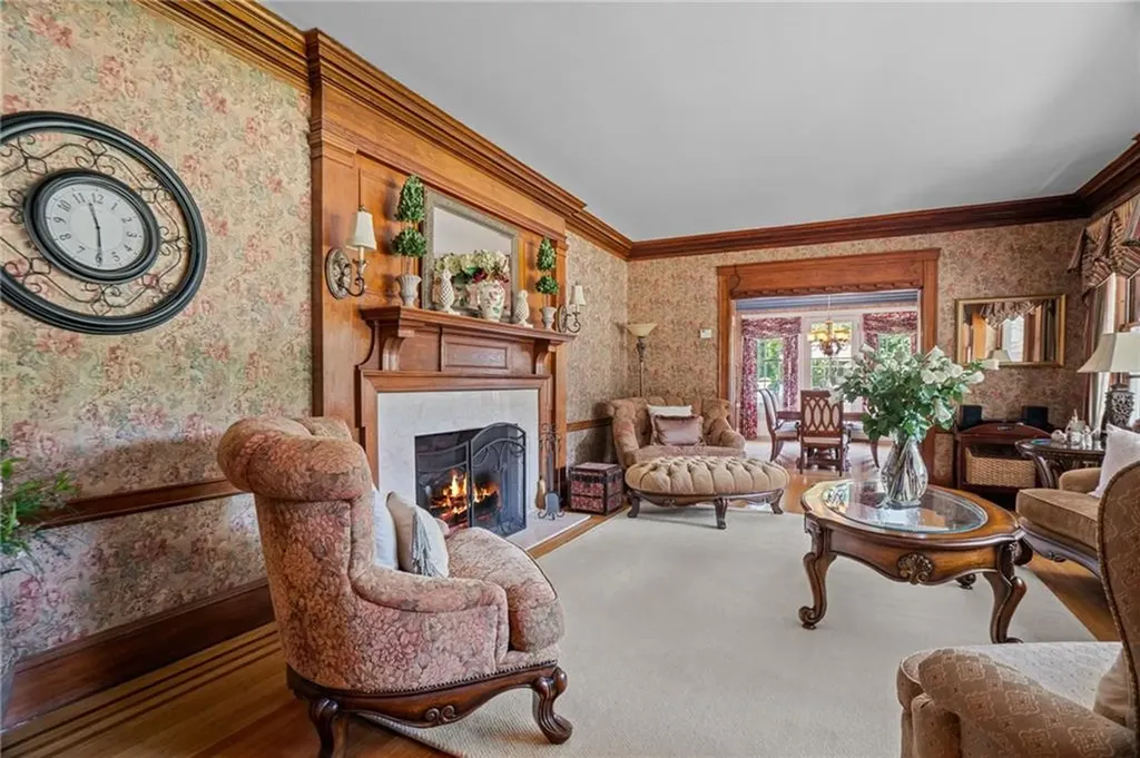 72 Upland Road Woonsocket RI 02895