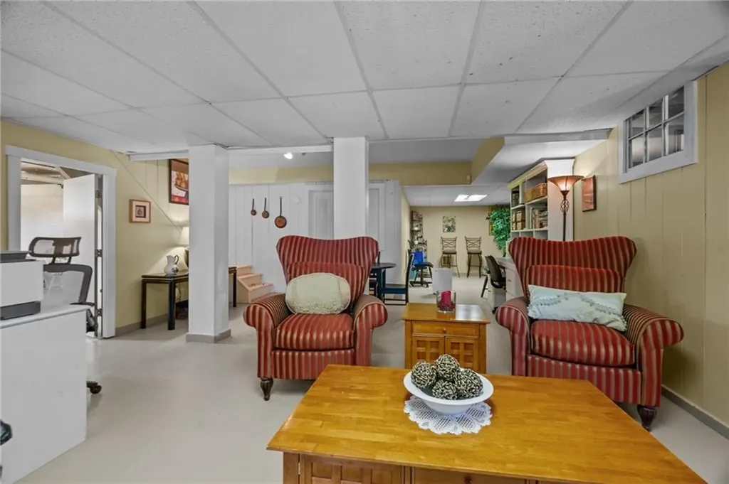 72 Upland Road Woonsocket RI 02895