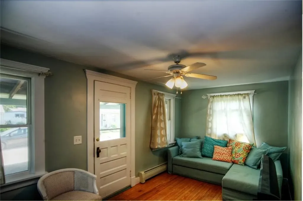 4 Swinburne Street Jamestown RI 02835