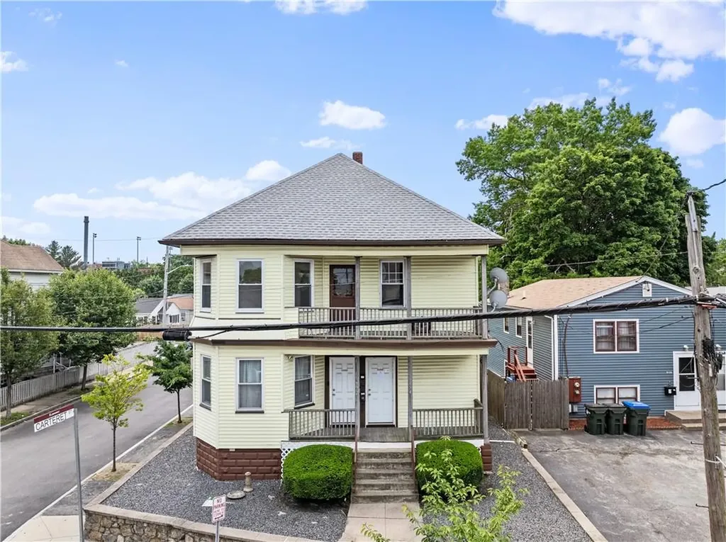 572 Admiral Street Providence RI 02908