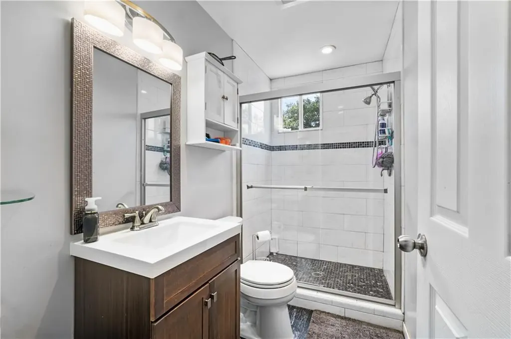 572 Admiral Street Providence RI 02908