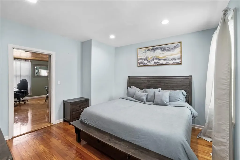 572 Admiral Street Providence RI 02908