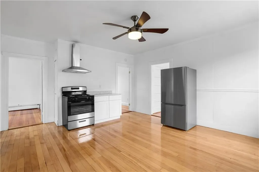 572 Admiral Street Providence RI 02908